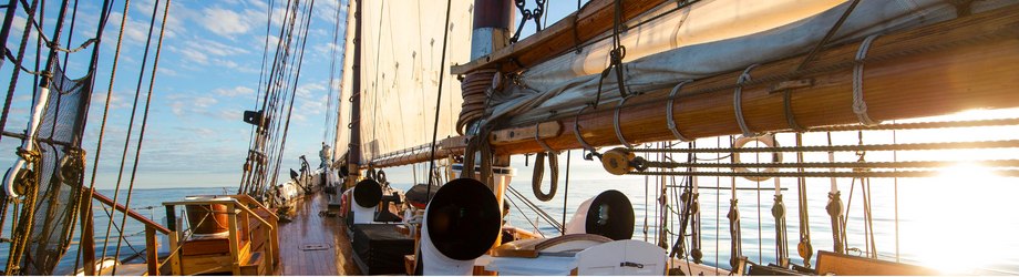 Bluenose II sailing